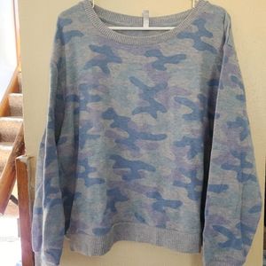 Blue camo crew neck